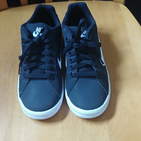 Nike Shoes - Nike women's shoes